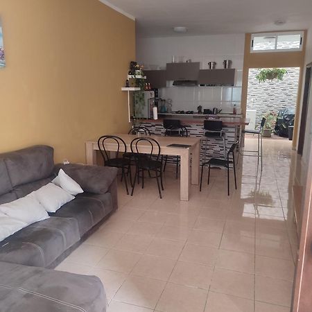 Habitacion Matrimonial En Casa Compartida La Laguna  Exterior photo
